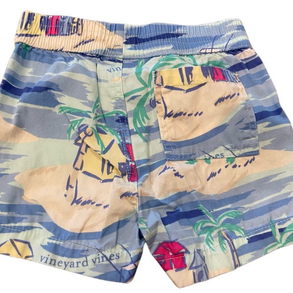 Vineyard Vines x Target tropical print childrens shorts - Picture 3 of 3